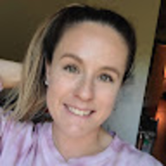 annethomp11